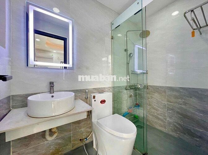 CHO THUÊ PHÒNG BAN CÔNG GIÁ RẺ GẦN NHÀ THỜ TÂN ĐỊNH QUẬN 1 THÁNG 7