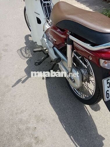 Honda Super Dream Bản kỷ niệm Đỏ 13000 km