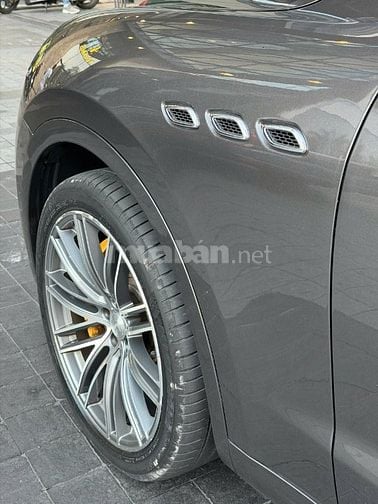 MASERATI LEVANTE S 430HP – XE DOANH NHÂN NÔI TIẾNG,CẦN BÁN GẤP