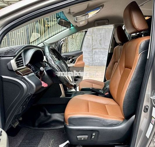 Toyota Innova 2.0V 2019 Số tự động | Đồng Ánh Kim