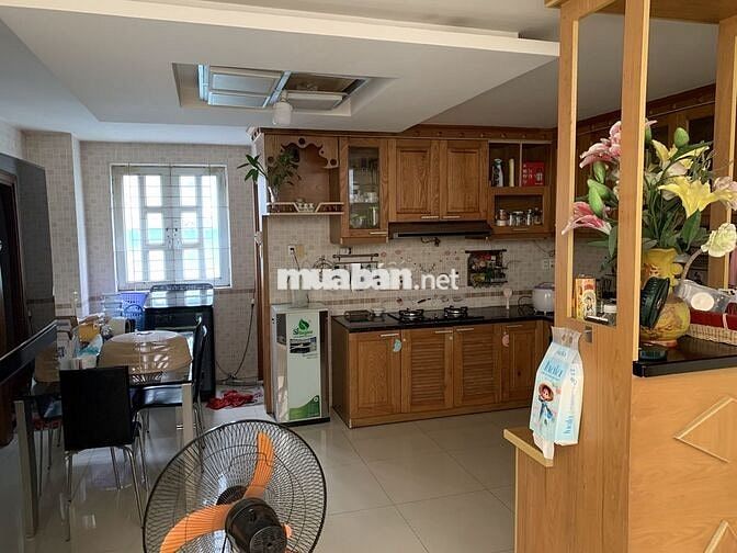Chính chủ bán căn nhà khu Tên Lửa,đường số 13