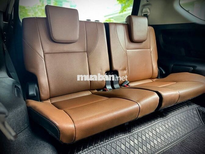 Toyota Innova 2.0V 2019 Số tự động | Đồng Ánh Kim