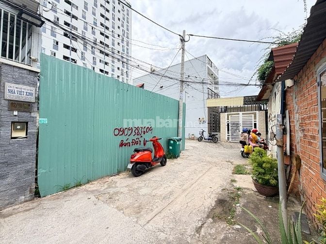ĐẤT GÓC 2 MẶT TIỀN - GẦN XA LỘ HÀ NỘI - METRO - TIỆN XÂY DỰNG - 165M²