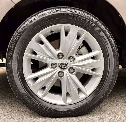 Toyota Innova 2.0V 2019 Số tự động | Đồng Ánh Kim