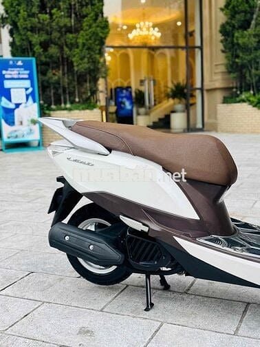 Honda Lead 125fi 2017 Trắng sơn máy zin 100%