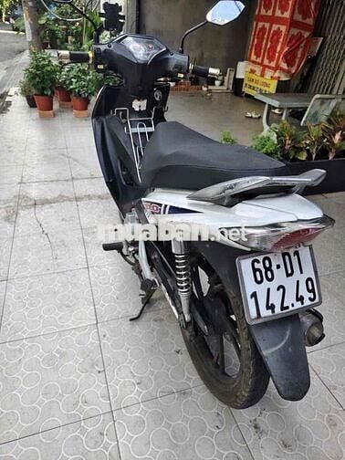 Suzuki Axelo Xanh Thể thao