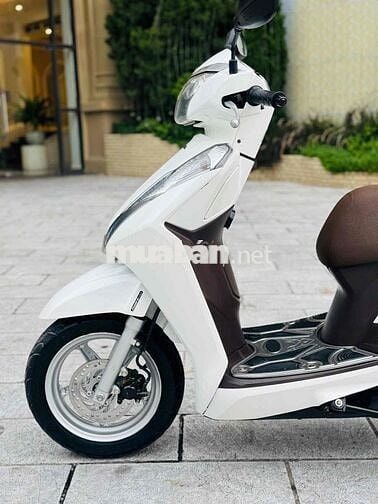Honda Lead 125fi 2017 Trắng sơn máy zin 100%