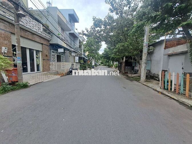 Kho Cho Thuê Tiền Lân Bà Điểm,300m,14 triệu,thích hợp đa ngành nghề