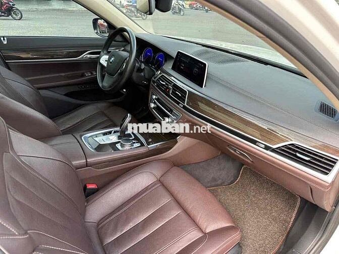 BMW 730Li 2018 Trắng Tự động 8 cấp