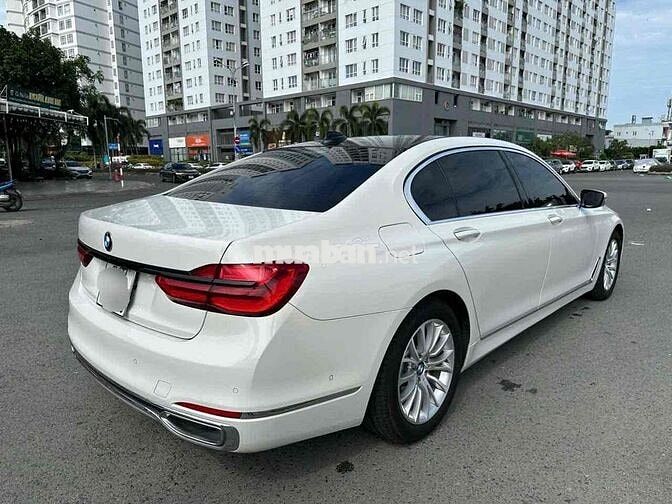 BMW 730Li 2018 Trắng Tự động 8 cấp