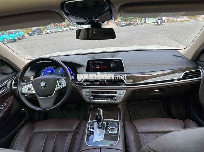 BMW 730Li 2018 Trắng Tự động 8 cấp