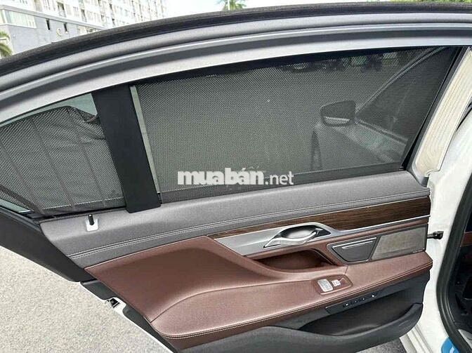 BMW 730Li 2018 Trắng Tự động 8 cấp