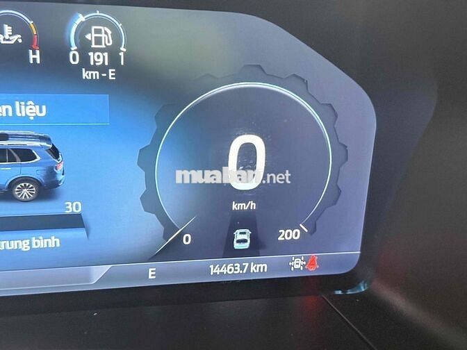 Ford Everest Titanium 7 chỗ Đen 14.463 km