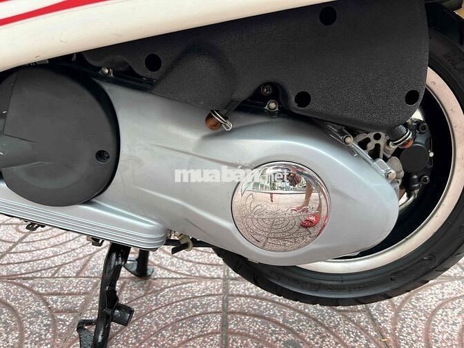 Piaggio Vespa GTS 125 Super 2013 Trắng 13.300 km