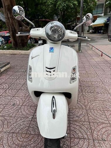 Piaggio Vespa GTS 125 Super 2013 Trắng 13.300 km