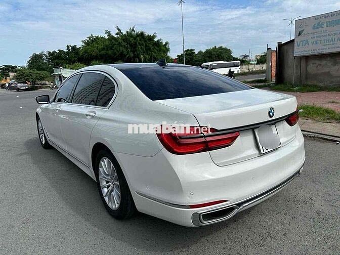 BMW 730Li 2018 Trắng Tự động 8 cấp