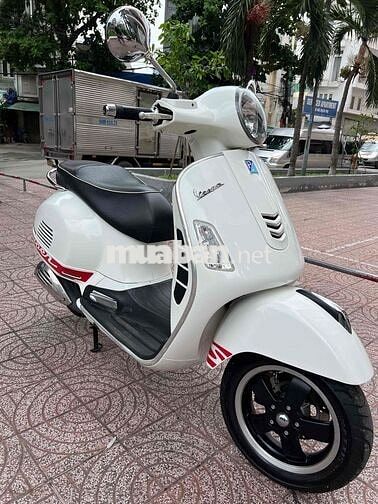 Piaggio Vespa GTS 125 Super 2013 Trắng 13.300 km