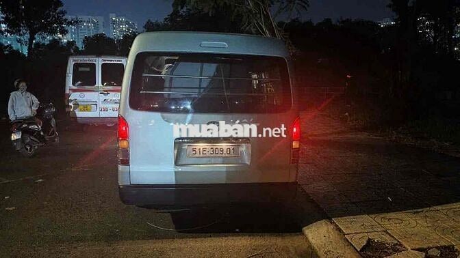 Toyota Hiace 2009 Dầu 6 chỗ 900kg Xanh ngọc