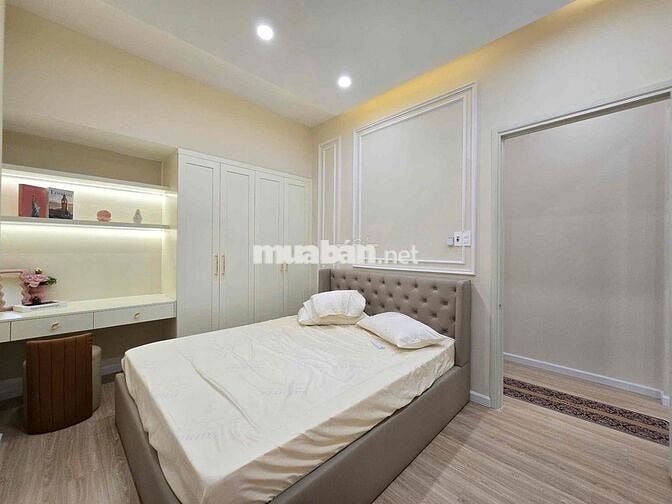 134 CHO THUÊ NHÀ ĐẸP 3 TẦNG 250M² CÓ BỒN TẮM LỘ THIÊN