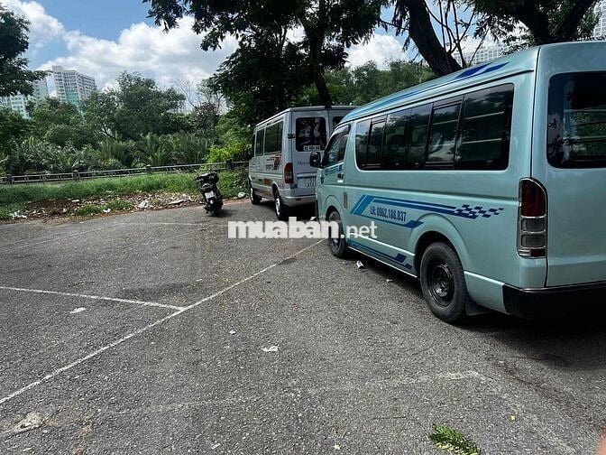 Toyota Hiace 2009 Dầu 6 chỗ 900kg Xanh ngọc