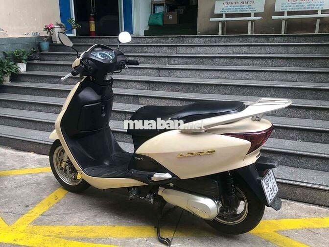 Honda Lead Fi  bstp , màu vàng kem