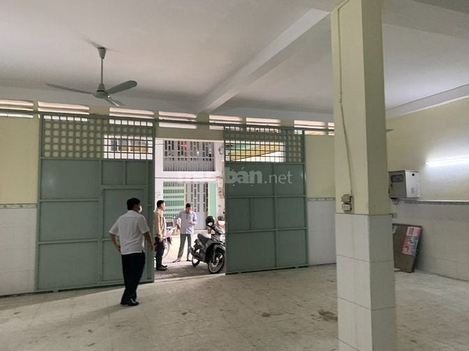 20tr_8x18m 1 lầu_Hẻm 10m Tô Hiệu container được_cho thuê nhà Tân Phú 
