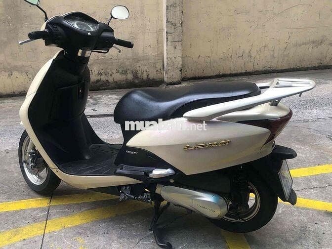 Honda Lead Fi  bstp , màu vàng kem