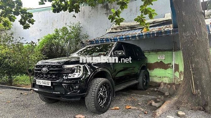 Ford Everest 2024 Đen