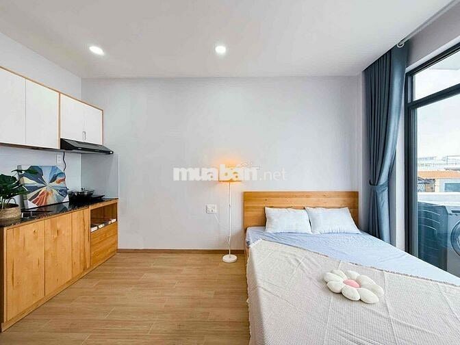 STUDIO BAN CÔNG GẦN ĐẠI HỌC TÔN ĐỨC THẮNG VÀ RMIT SÁT LOTTE MART