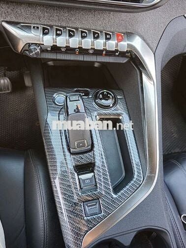 SƯ TỬ Peugeot 3008 Full Option 2019 5100 km