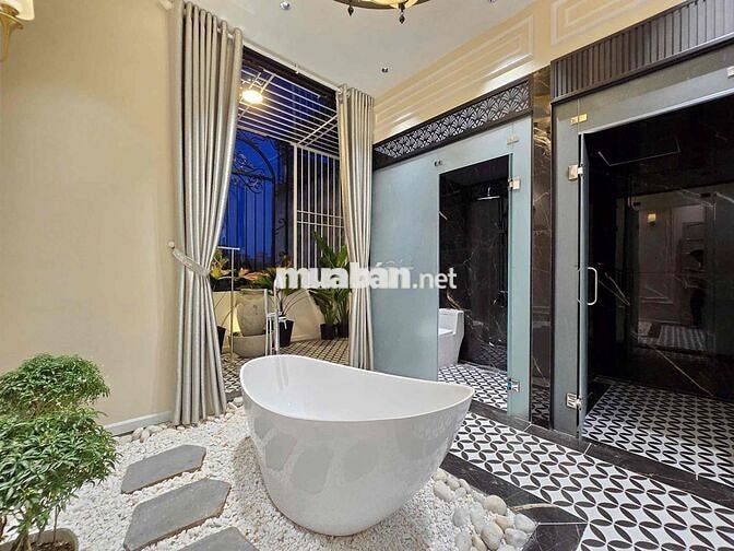 134 CHO THUÊ NHÀ ĐẸP 3 TẦNG 250M² CÓ BỒN TẮM LỘ THIÊN