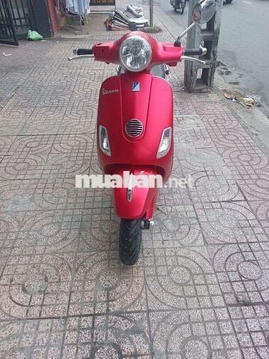 Piaggio Vespa 125 FI 2012 màu Đỏ