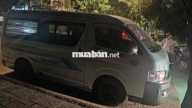 Toyota Hiace 2009 Dầu 6 chỗ 900kg Xanh ngọc