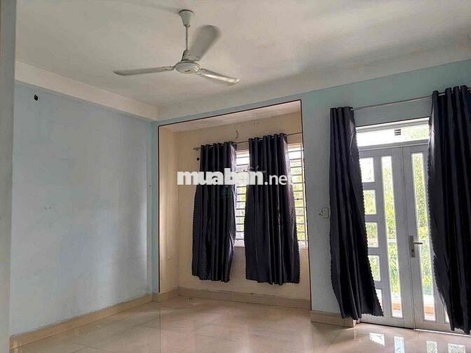 Trệt 2 lầu sân thượng 5*25 2pn lớn tiện kinh doanh