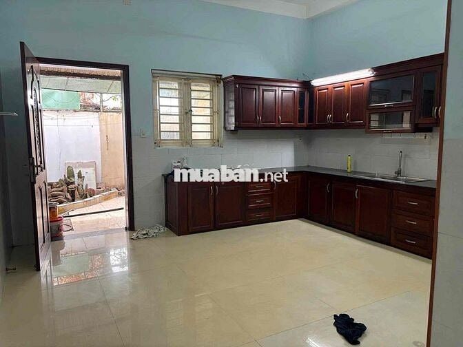 Trệt 2 lầu sân thượng 5*25 2pn lớn tiện kinh doanh