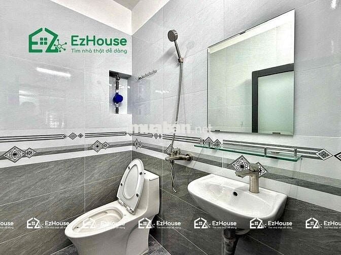 DUPLEX CỬA SỔ TRỜI MỚI TOANH FULL NỘI THẤT NGAY SÁT AEON MALL