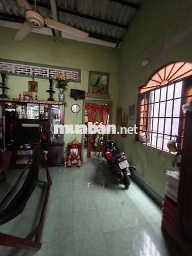 Nhà mặt tiền đường Nguyễn Văn Tuôi Thị Trấn Bến Lức.