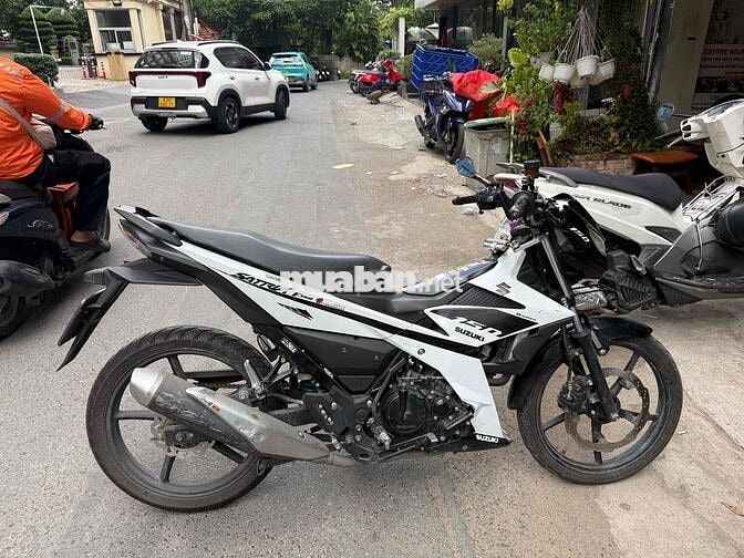 Suzuki Satria 2019 Trắng đen