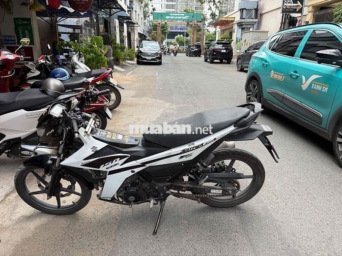 Suzuki Satria 2019 Trắng đen