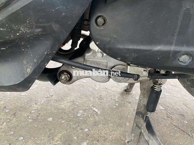  Lead 125 đỏ đầu chưa mở còn dán keo 9 chủ q3