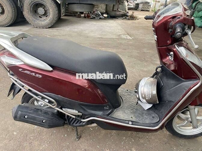  Lead 125 đỏ đầu chưa mở còn dán keo 9 chủ q3