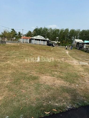 Bán đất 120m2 tại Đường Trung Lập, gần chợ Trung Lập Thượng Củ Chi 1ty