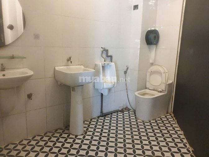 Cho thuê nhà mặt tiền đường Trường Sa, Phường Nhiêu Lộc, Hồ Chí Minh