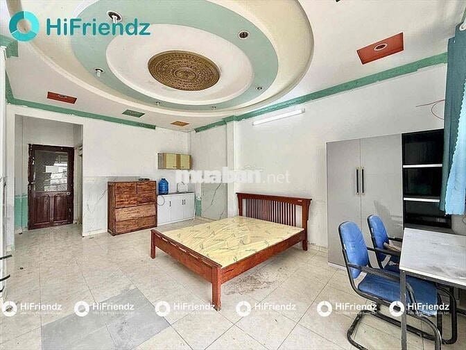 PHÒNG BAN CÔNG MỚI XÂY GẦN CÔNG VIÊN LÀNG HOA