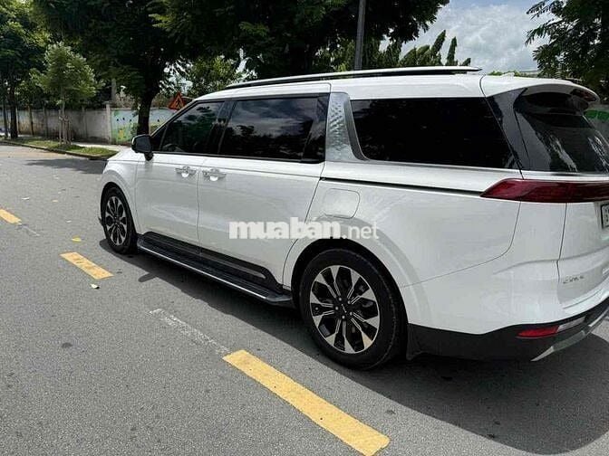 Kia Carnival Signature 2021 Trắng 7 chỗ