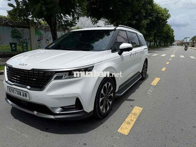 Kia Carnival Signature 2021 Trắng 7 chỗ
