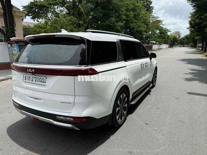 Kia Carnival Signature 2021 Trắng 7 chỗ