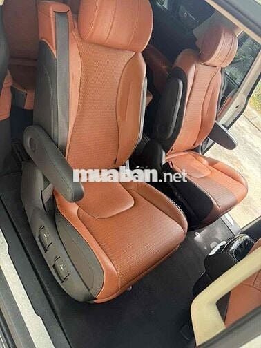 Kia Carnival Signature 2021 Trắng 7 chỗ