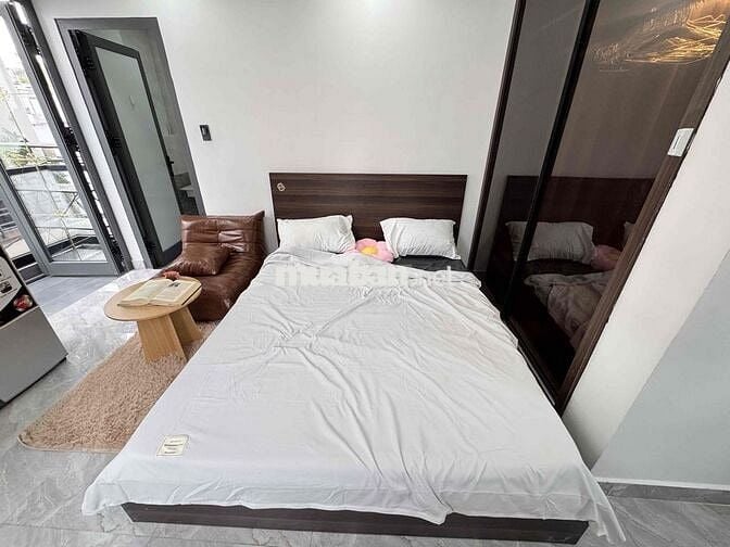 khai trương 1 phòng ngủ ban công ngay Phố Phan Đăng Lưu giáp Q1 Q3 PN