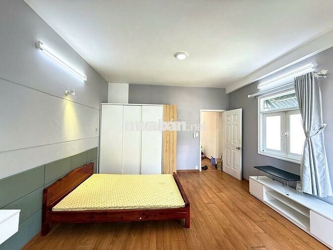 Phòng Quận 7, Ban Công , Cửa sổ trời , Nội Thất Đẹp - Giá 3.8tr.